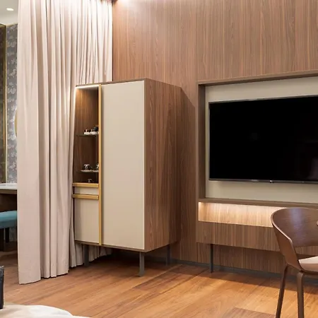 Palazzo Cordusio, A Gran Melia 5* 밀라노