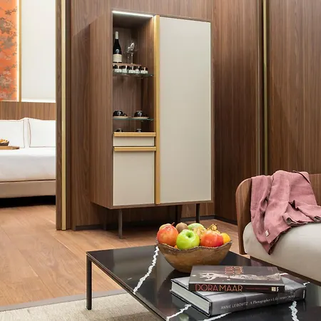 Palazzo Cordusio, A Gran Melia 5* 밀라노