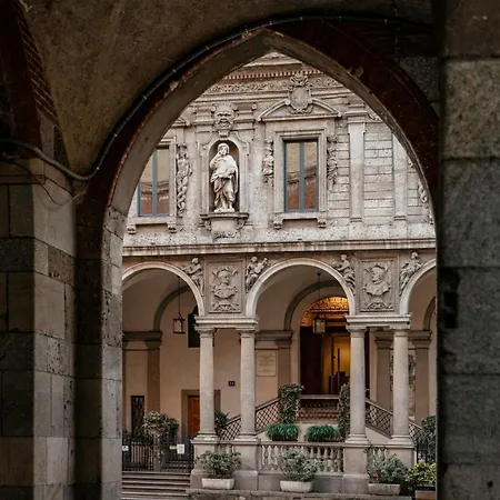 Palazzo Cordusio, A Gran Melia 밀라노
